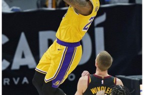 亚博- 残忍的暴行3摄影团队 