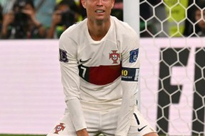 亚博-C罗重返赛场，战术调整首场状态出色，巴黎圣日耳曼观众沸腾！气势如虹延续的简单介绍